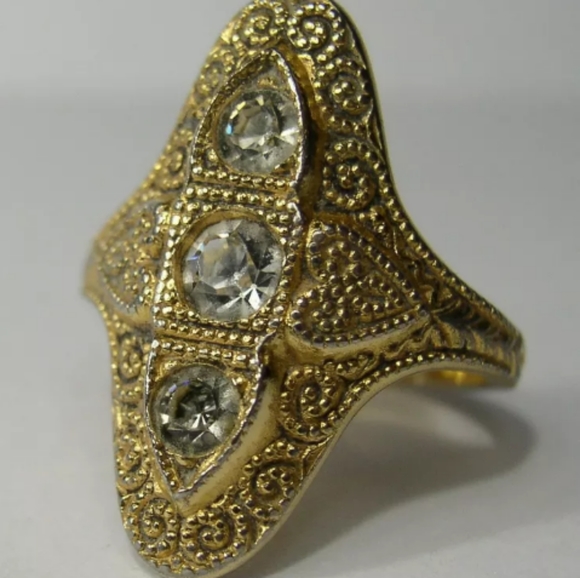 Clark & Coombs ANTIQUE Jewelry - Antique Victorian Etruscan Paste Stone Ring